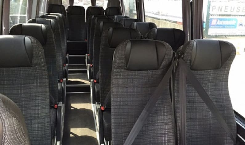 Switzerland: Coach rental in Zürich in Zürich and Volketswil